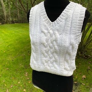 cropped sweater vest